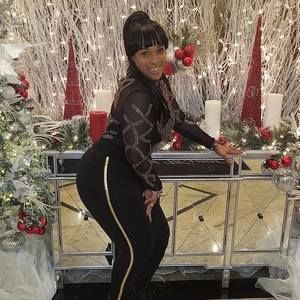 Meet your Posher, Denise